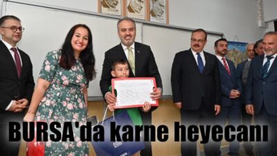 Bursa’da öğrencilerin karne sevinci