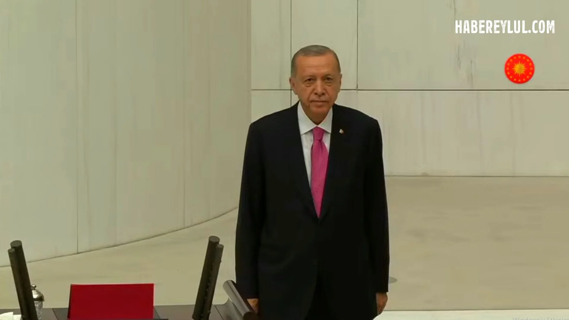 Erdoğan, Meclis’te yemin etti… Mazbatasını Bahçeli’den aldı! Gözler Yeni Kabine’de