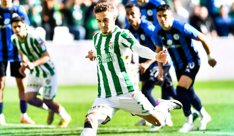 Bursaspor'un 2. Lig'deki inanılmaz çöküşü! Son sırada dibe vuran bir efsane 3