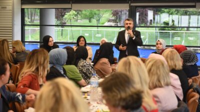 Yıldırım Belediye Başkanı Oktay Yılmaz, Anneler Günü’nde Kadın Muhtarlarla Bir Araya Geldi
