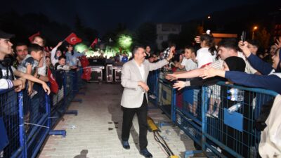 GENÇLİK BAYRAMI YILDIRIM’DA COŞKUYLA KUTLANDI