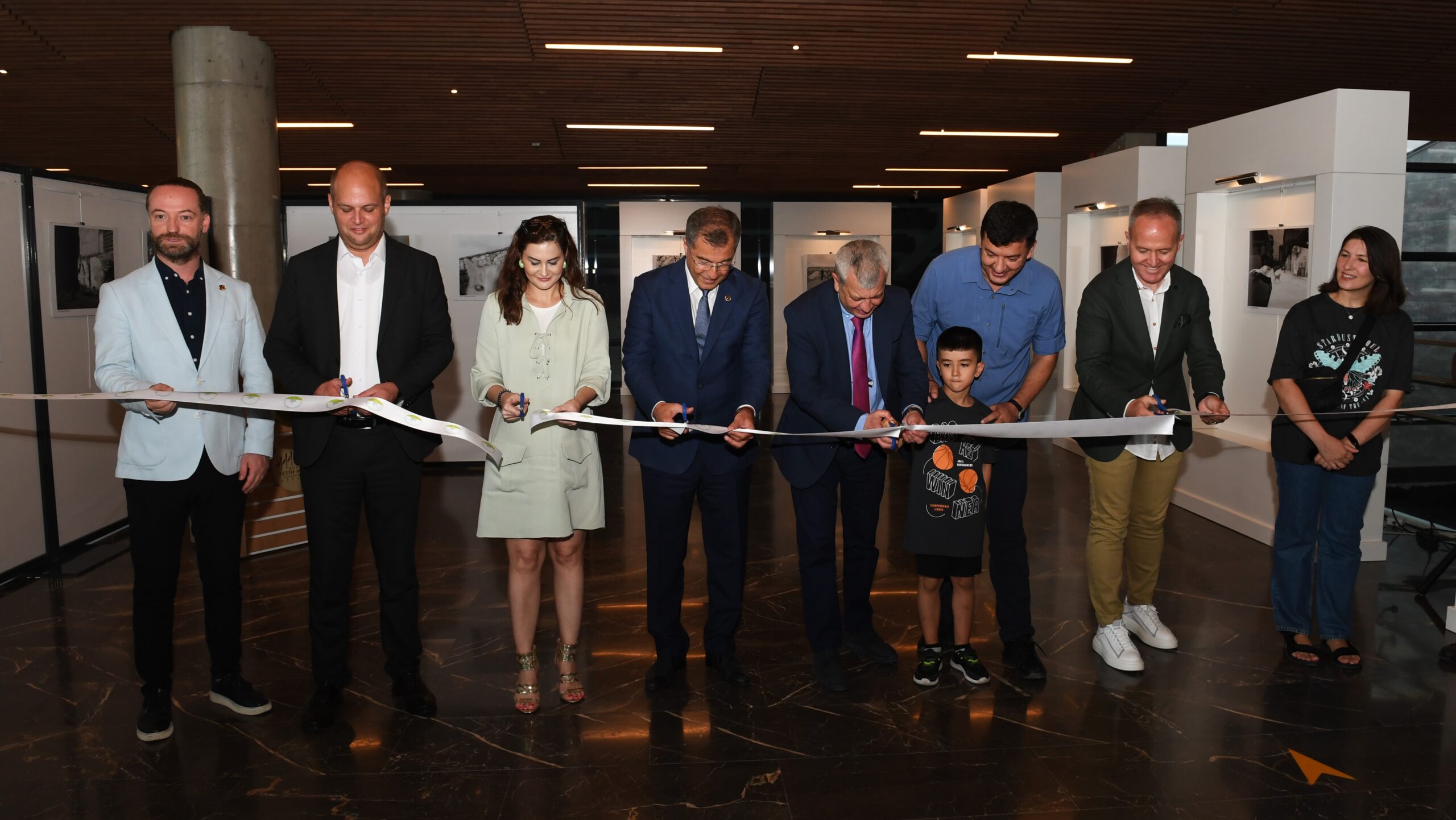 Osmangazi’de Şehrin sessiz tanıklarını fotoğraflara taşıdı…