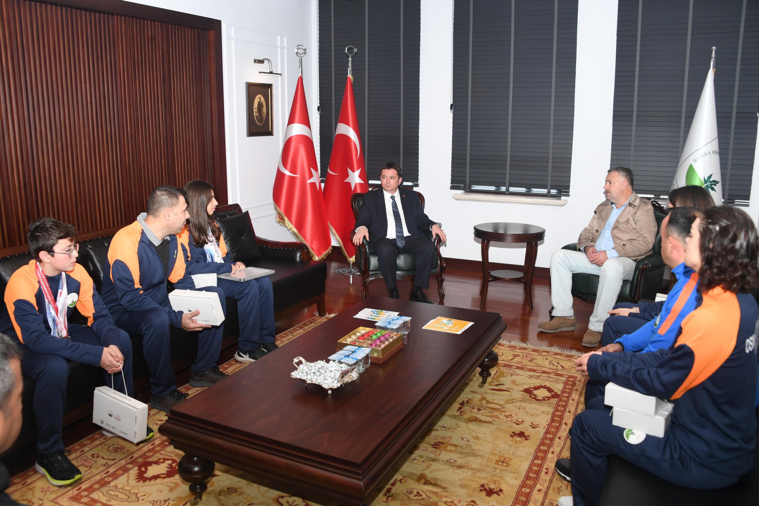 Başkan Aydın şampiyon sporcuları ağırladı