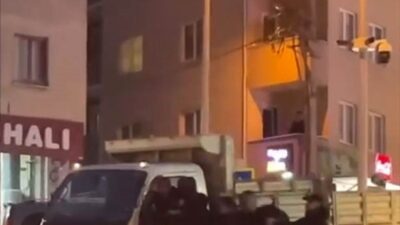 Bursa’da yol verme kavgasında yumruklar konuştu!