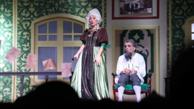 Hastalık Hastası gösterimde kapalı gişe!