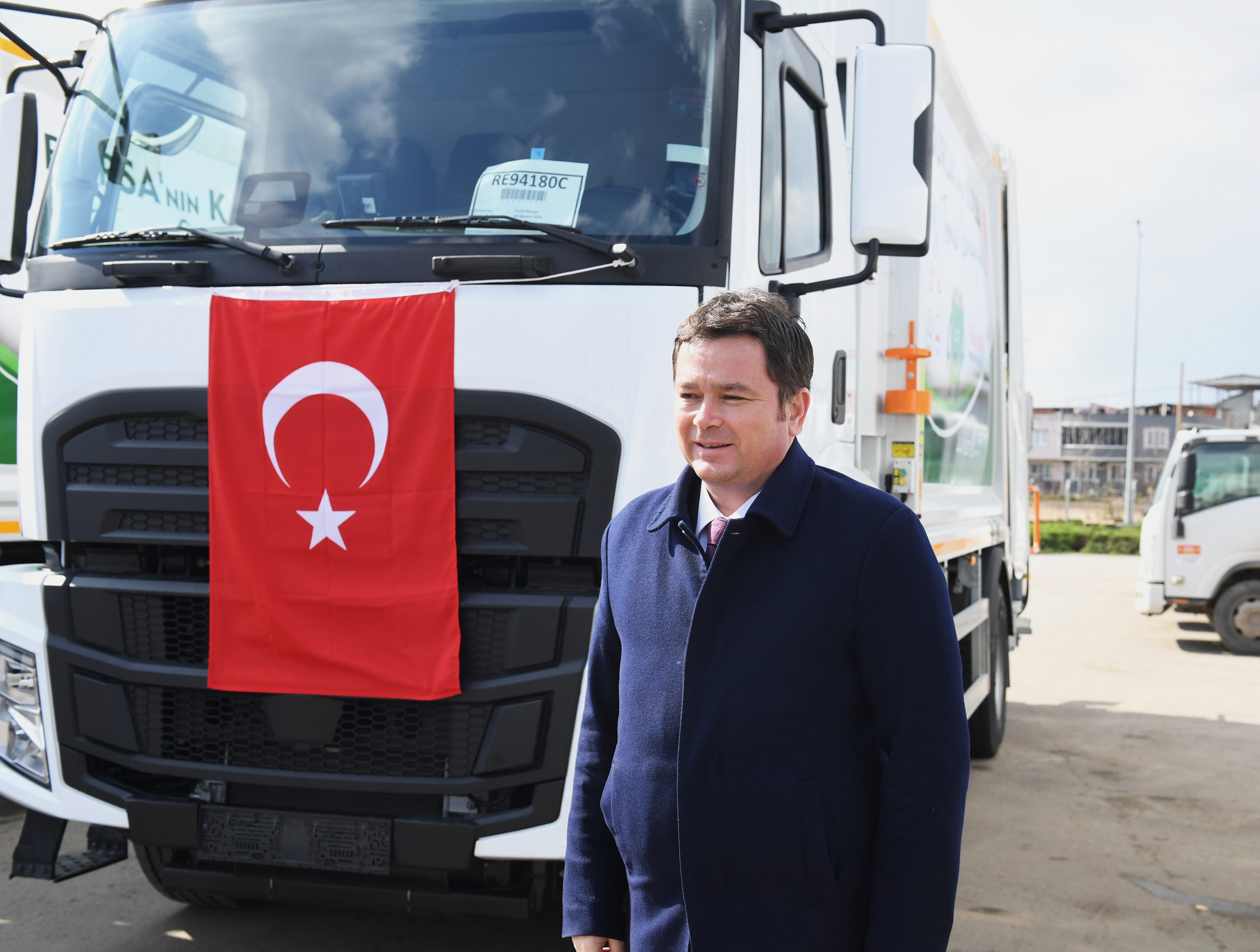 Osmangazi Belediyesi temizlik filosuna 17 araç ekledi!