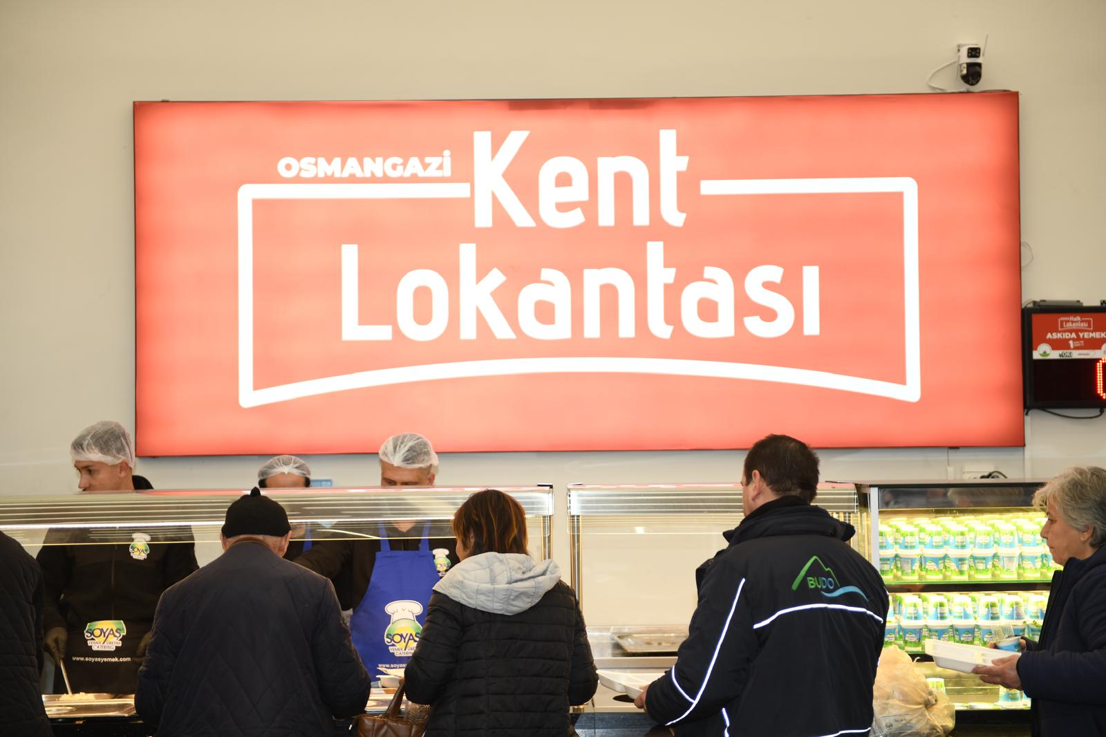 Osmangazi Belediyesi iftar sofraları kurmaya devam ediyor!