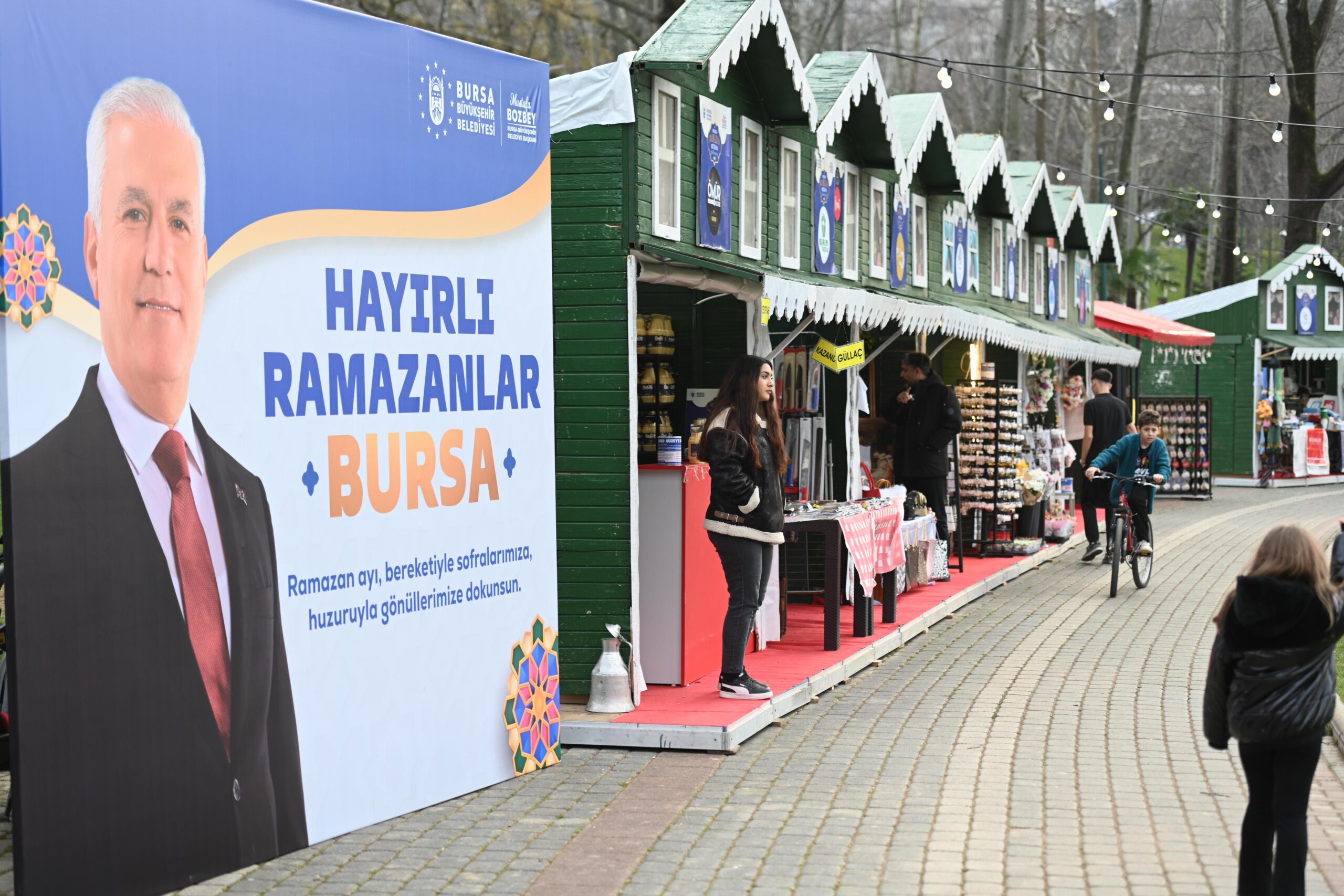 Bursa Büyükşehir Atıcılar’da 1500 kişilik iftar sofrası kurdu!
