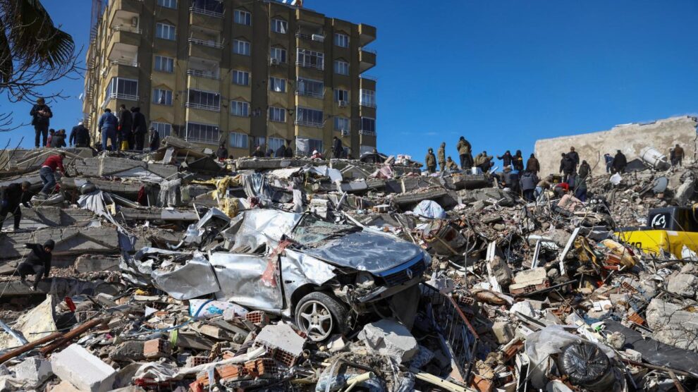 İstanbul Silivri yakınlarında 6.2 büyüklüğünde deprem!