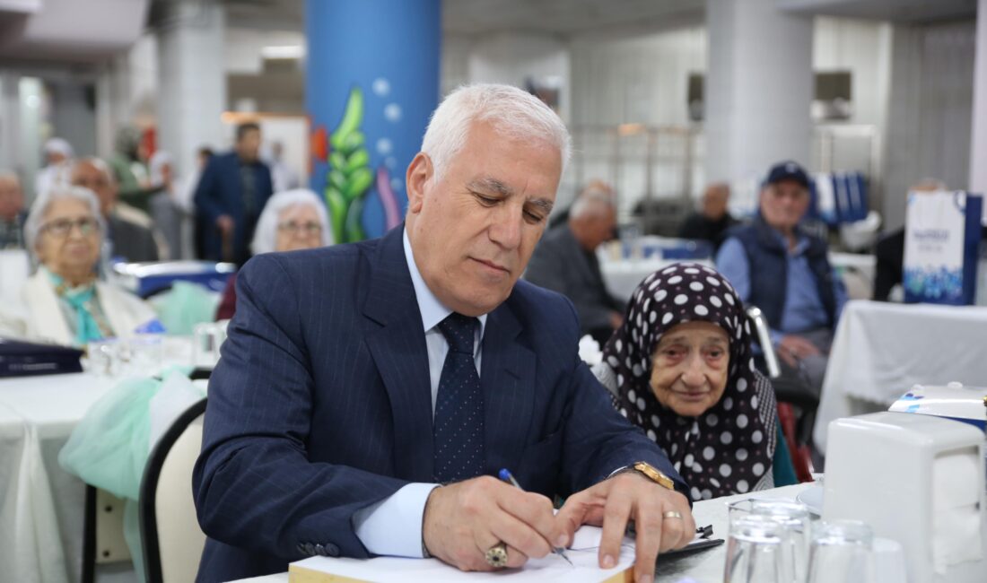 Başkan Bozbey huzur evi ziyaretinde bulundu!