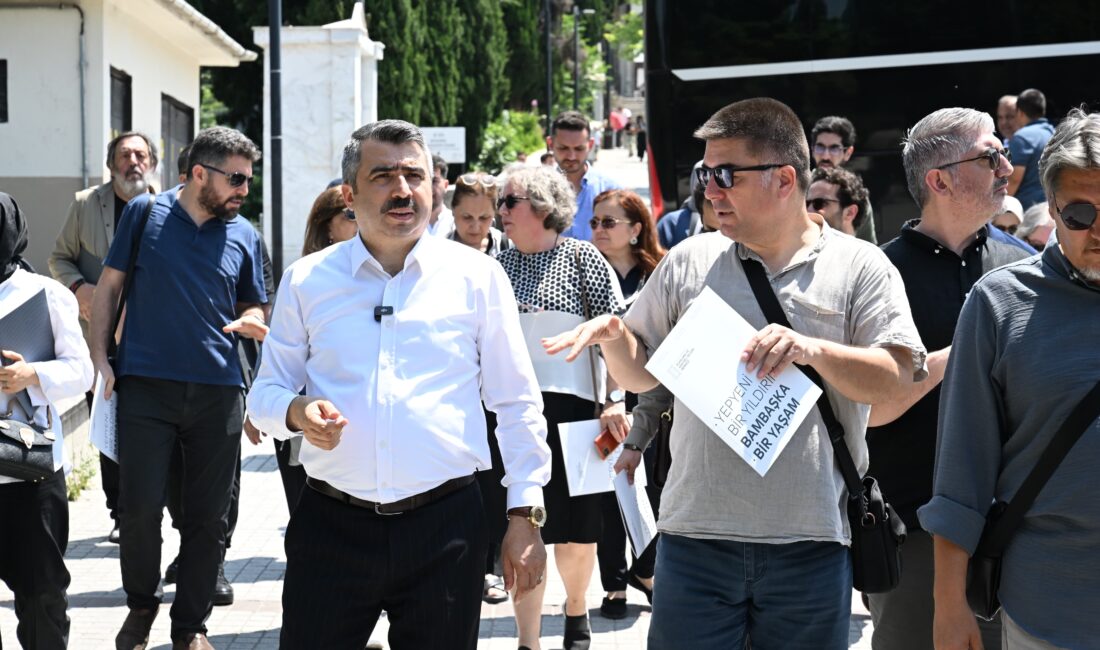 Tarihi Aksta ilk adımlar!