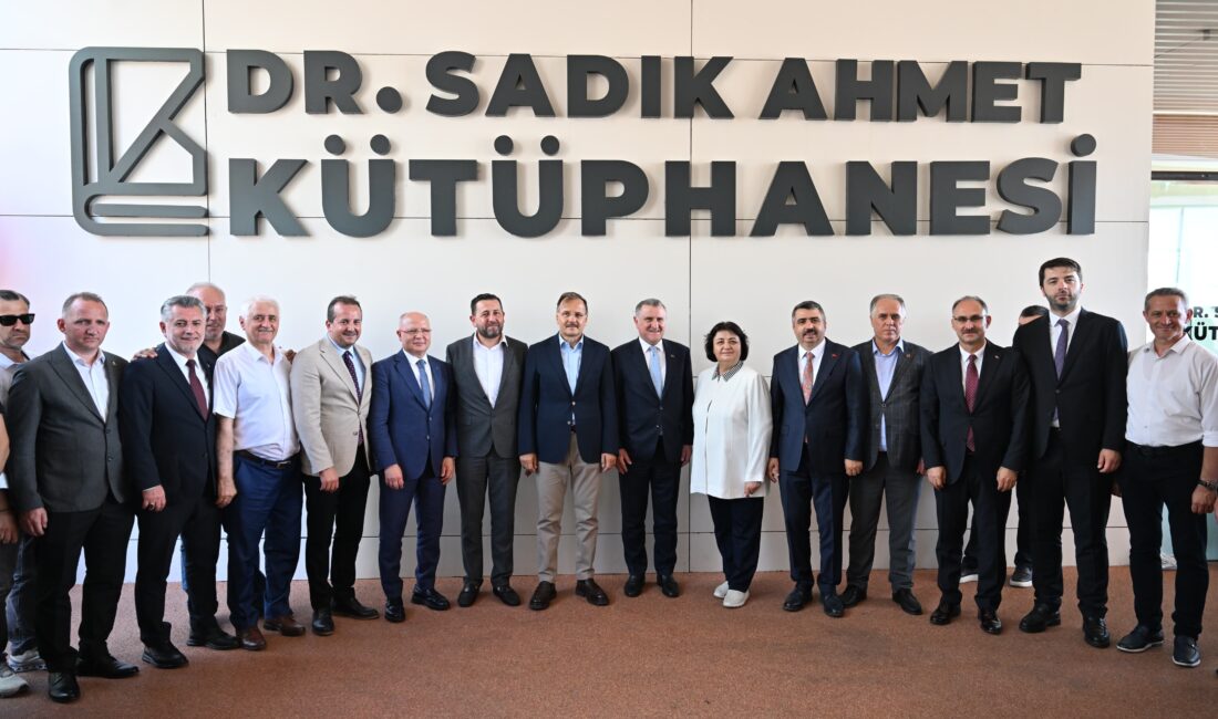 DR. Sadık Ahmet Gençlik merkezi açıldı