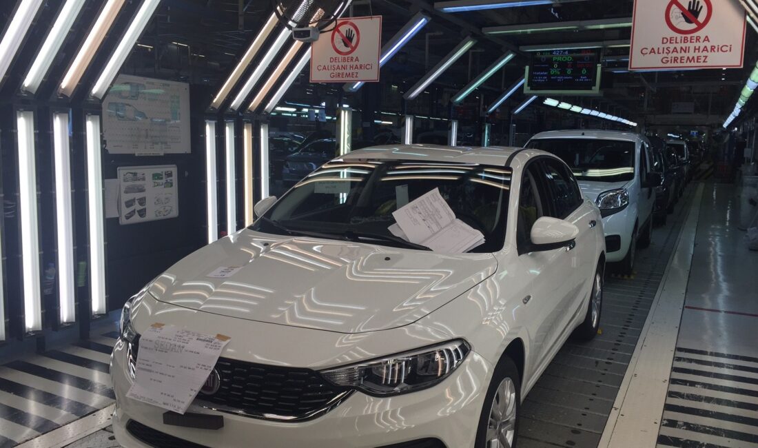 Doblo’nun Bursa’daki üretimi Amerika’dan sipariş gelince uzatıldı