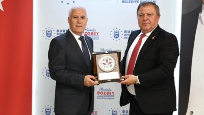 Başkan Bozbey de Emekliler Derneği Üyesi Oldu