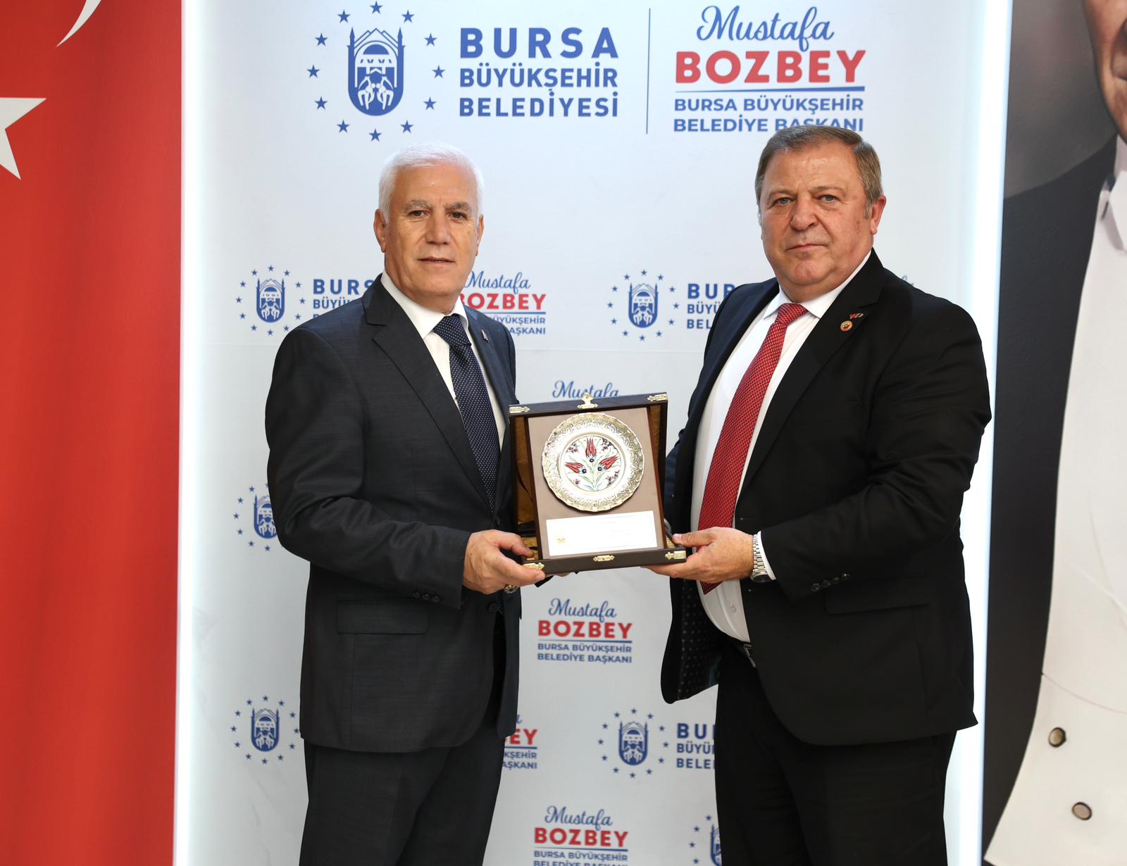 Başkan Bozbey de Emekliler Derneği Üyesi Oldu