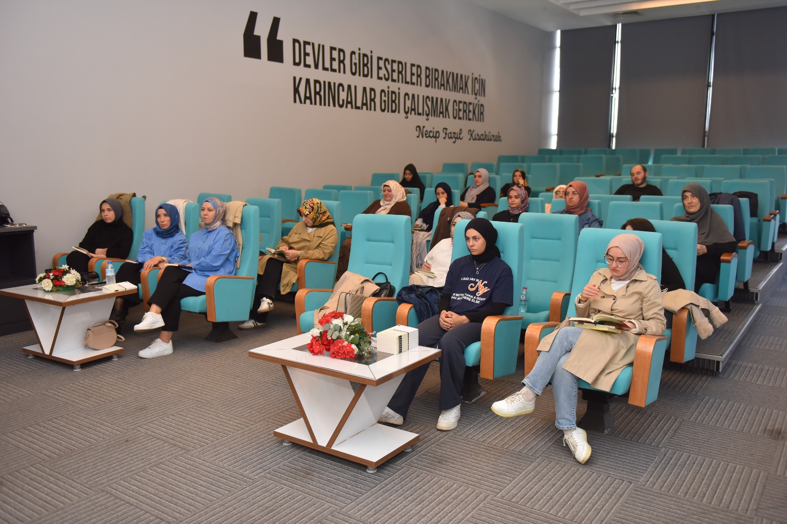 YILDIRIM’DA KİTAP TAHLİLİ PROGRAMI BAŞLADI