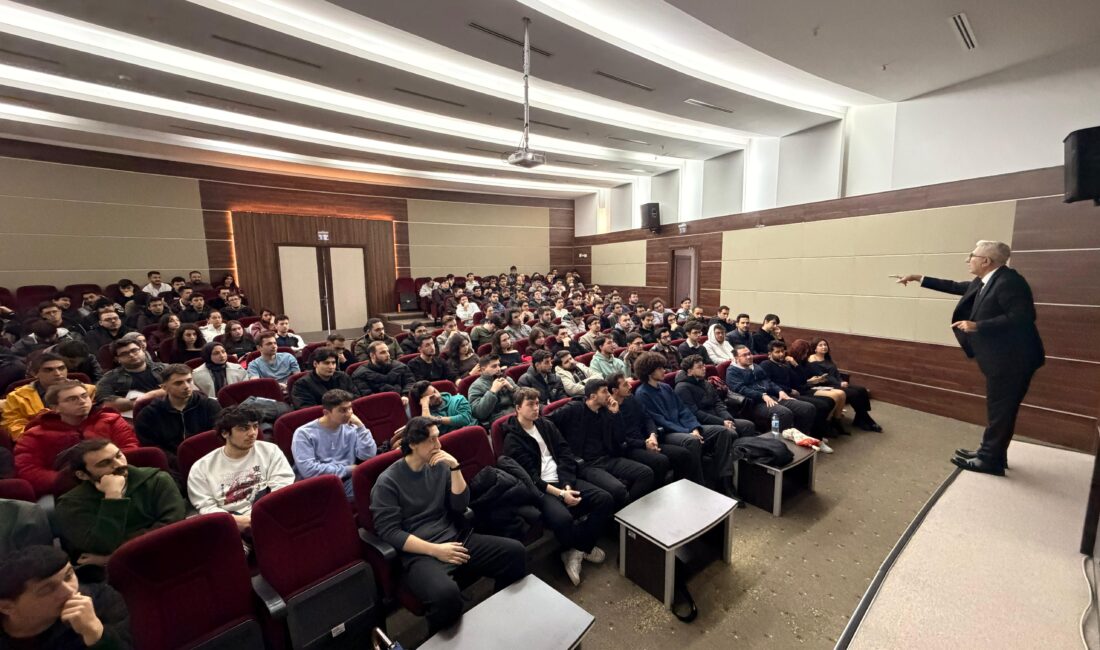 Bursa İtfaiyesi’nden üniversite öğrencilerine yangın güvenliği eğitimi