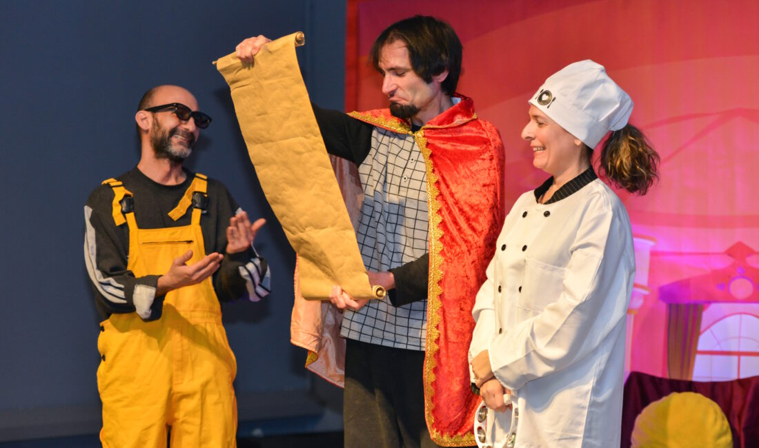 ‘Kralın Kayıp Şapkası’nı çocuklar buldu