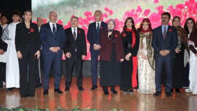 Lise Öğrencileri Çanakkale Ruhunu Hatıra 111’le Sahneye Taşıdı