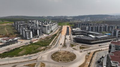 Büyükşehir’le yeni yerleşimlere modern yollar