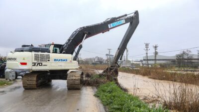 Bursa Büyükşehir, olumsuz hava koşullarına karşı seferber oldu