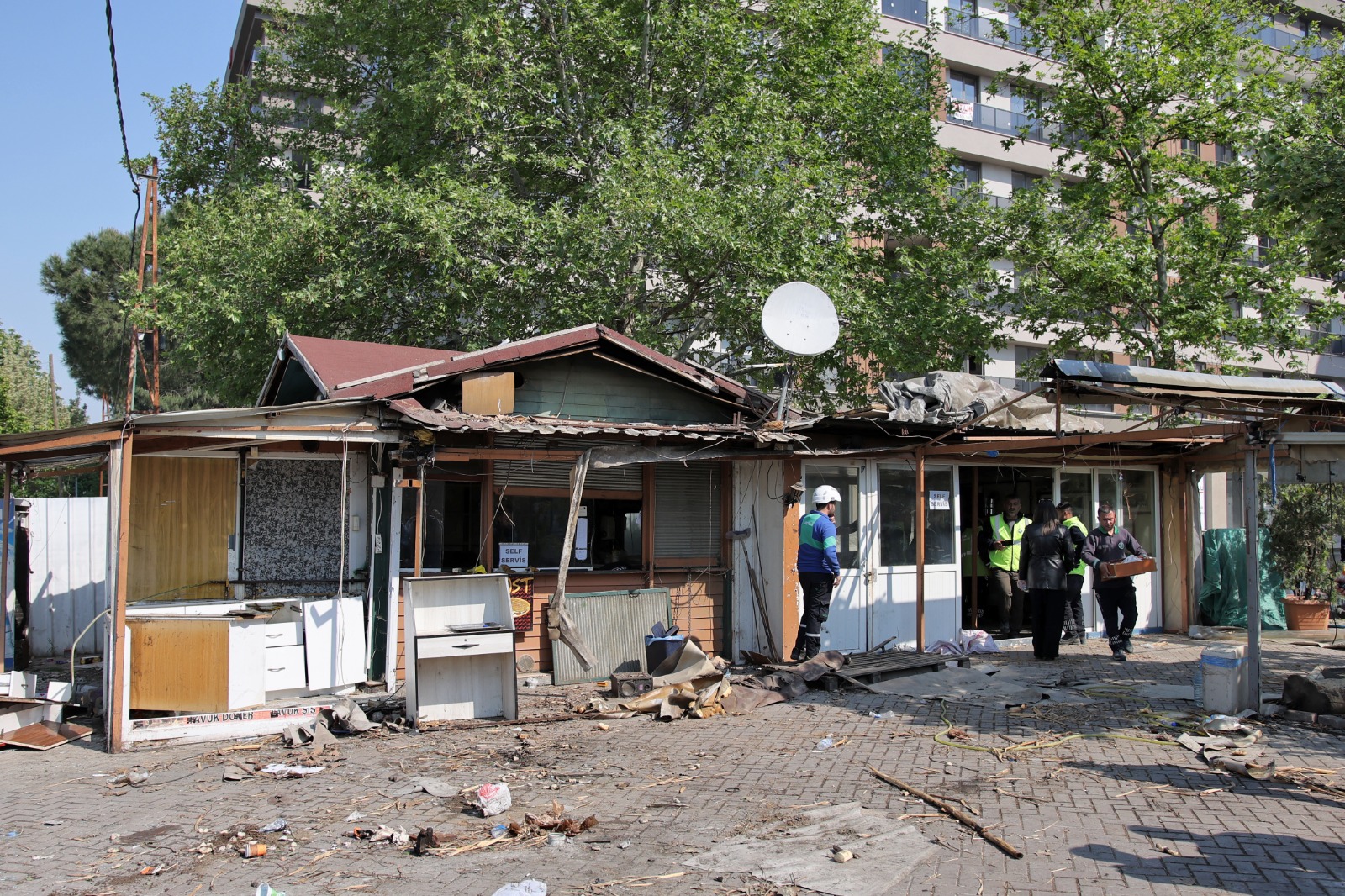 1050 Konutlar’daki yeşil alan işgalden kurtarıldı