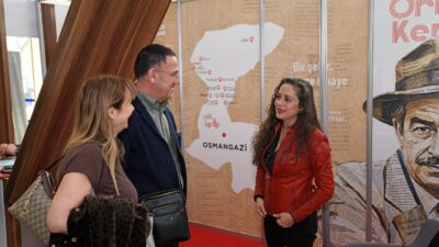 Nilüfer Açıkalın Osmangazi’de Okurlarıyla Buluştu
