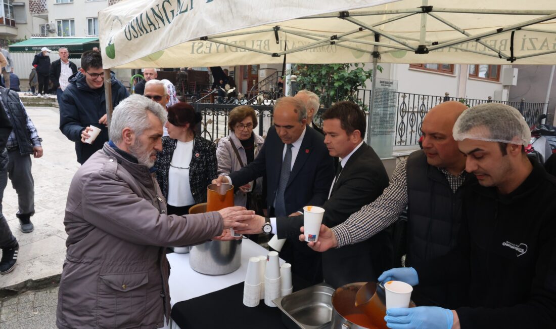 Başkan Aydın’ın Cuma Durağı Muradiye Mahallesi Oldu