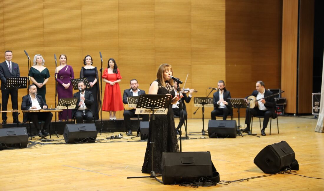 Sanatseverlere şarkı ve türkülerle müzik ziyafeti