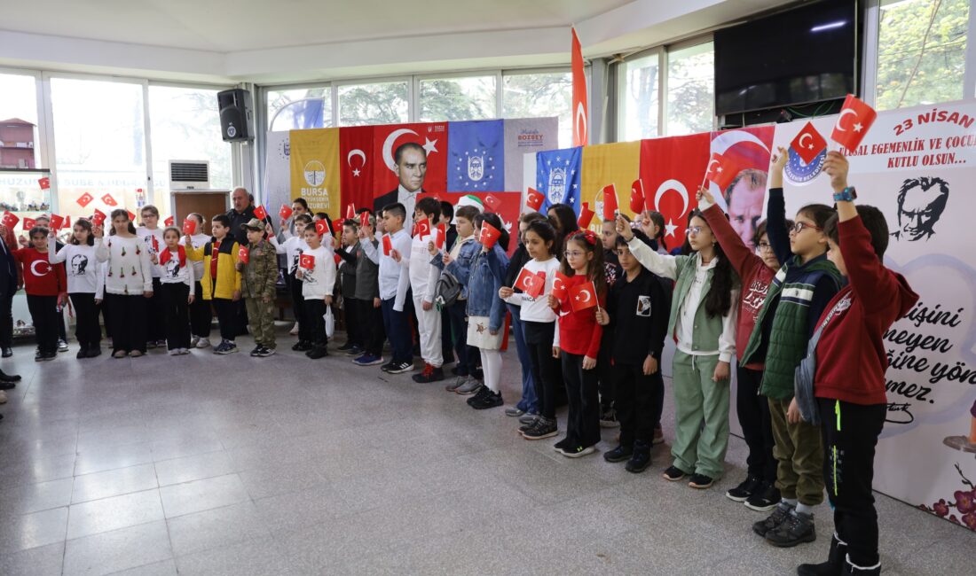 Miniklerden iç ısıtan 23 Nisan kutlaması