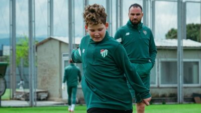 Bursaspor’da Aliağa FK Mesaisi Sürüyor: Mustafa Er Yönetiminde Kritik Hazırlık!