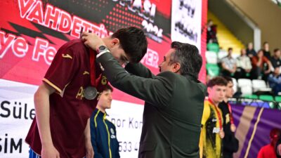 Yıldırım’da Ringlerin Genç Şampiyonları Belirlendi