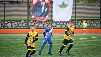 Osmangazi’de Çocuklar Sahada Buluştu