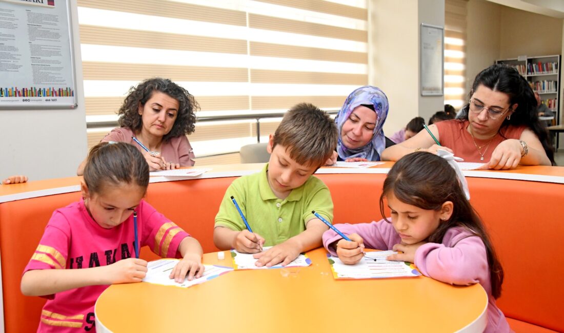 Hayatımın İlk Kütüphanesi Annem” Anne ve Çocukların Gönüllerine Dokundu Hayatımın İlk Kütüphanesi Annem” Anne ve Çocukların Gönüllerine Dokundu