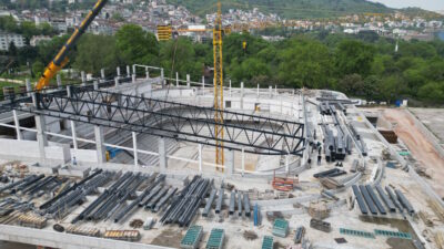 Atatürk Spor Salonu hızla yükseliyor