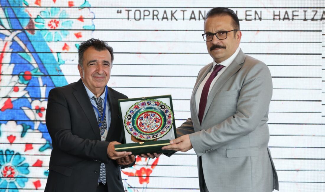Anadolu’nun seramik kültürü Bursa’da konuşuldu