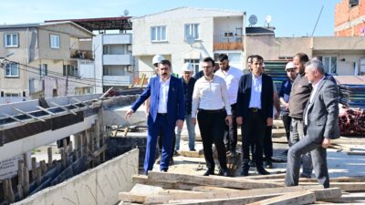 Yavuzselim Kapalı Pazar Alanın’da Yol Yarılandı Yavuzselim Kapalı Pazar Alanın’da Yol Yarılandı