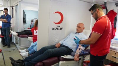 Beylikdüzü’nde Kızılay’dan kan bağış noktaları