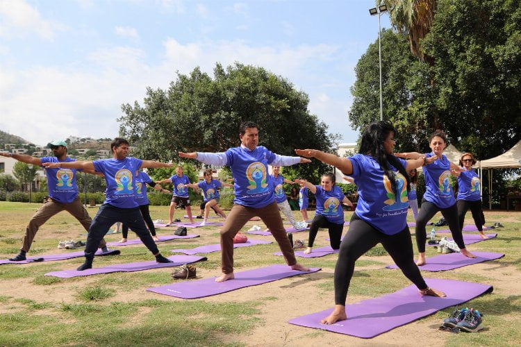 Hindistan Başkonsolosu Bodrum’da yoga yaptı