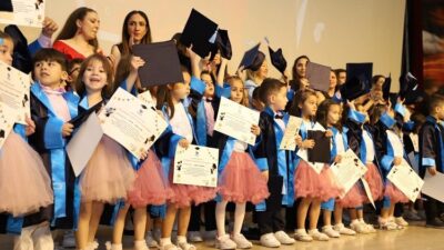 Bandırma’nın ilk bakımevi mezunlarını verdi