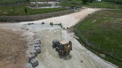 Bursa İnegöl’de Halhalca Meydanı parkeleniyor