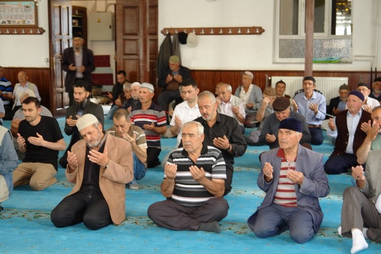 Pazaryeri Ahmetler Köyü bereket için şükür duasında