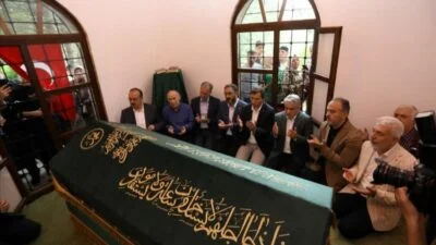 Bursa İnegöl’ün fatihi Turgut Alp’e torunlarından vefa