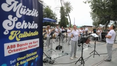 Şehrin kalbinde müzik keyfi